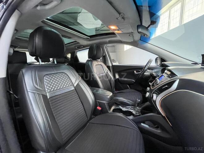 Hyundai ix35-12