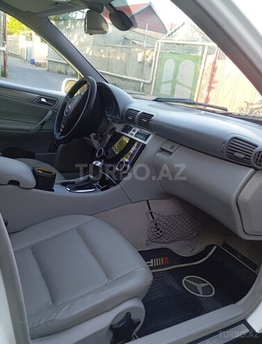 Mercedes C 230-11