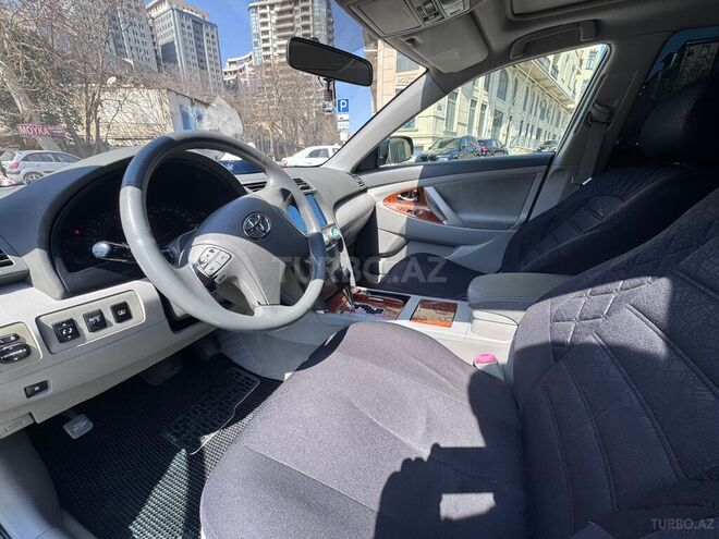 Toyota Camry-4