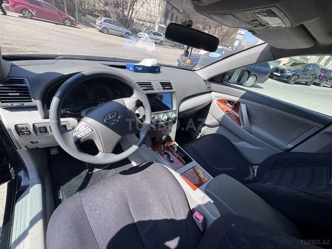 Toyota Camry-3