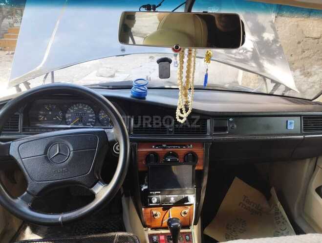Mercedes 190 1992, 370,450 km - 2.0 л - Bakı