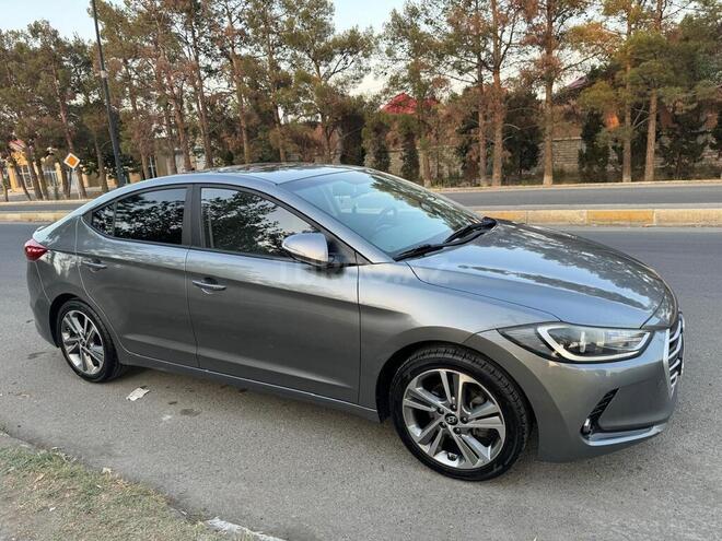 Hyundai Avante 2016, 210,000 km - 1.6 l - Bakı