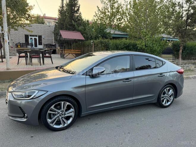 Hyundai Avante 2016, 210,000 km - 1.6 l - Bakı