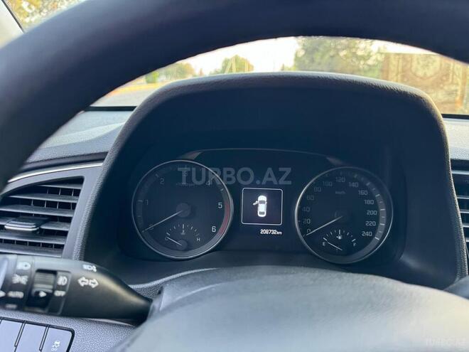 Hyundai Avante 2016, 210,000 km - 1.6 l - Bakı