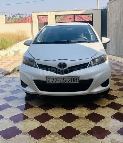 Toyota Vitz 2012, 90,000 km - 1.3 l - Gəncə
