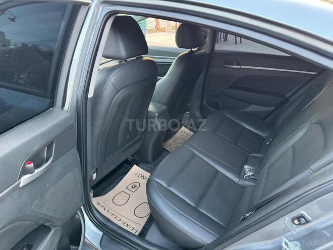 Hyundai Avante 2016, 210,000 km - 1.6 l - Bakı