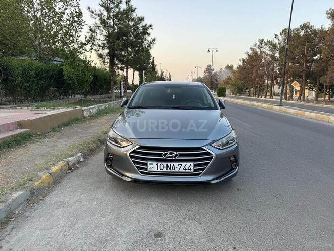 Hyundai Avante 2016, 210,000 km - 1.6 l - Bakı