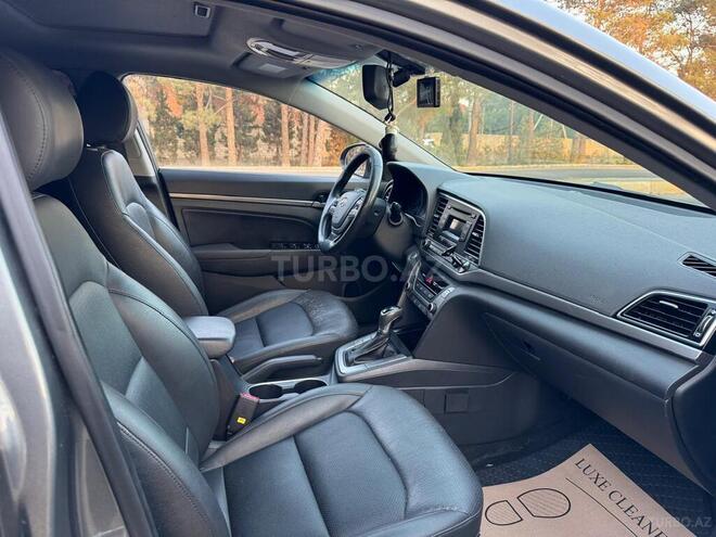 Hyundai Avante 2016, 210,000 km - 1.6 l - Bakı