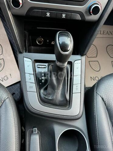 Hyundai Avante 2016, 210,000 km - 1.6 l - Bakı
