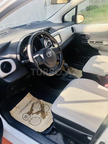 Toyota Vitz 2012, 90,000 km - 1.3 l - Gəncə