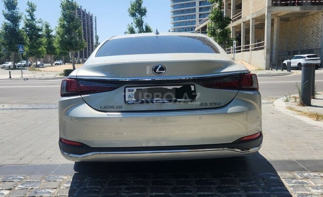 Lexus ES 250 2022, 12,500 km - 2.5 л - Bakı