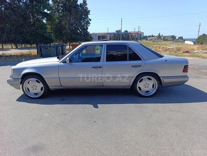 Mercedes E 220 1993, 550,000 km - 2.2 l - Bakı