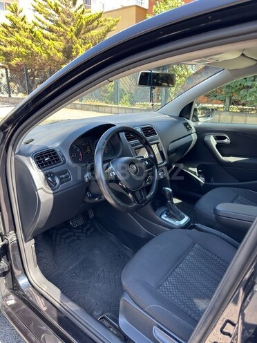 Volkswagen Polo 2019, 120,000 km - 1.6 l - Bakı