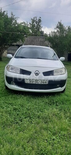 Renault Megane-11