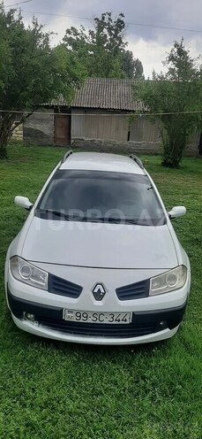 Renault Megane-12