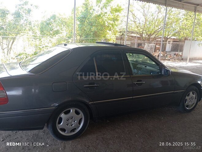 Mercedes C 200 1995, 346,250 km - 2.0 л - Sabirabad