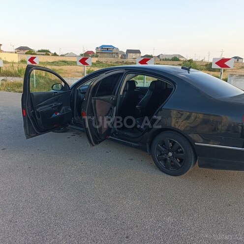 Volkswagen Passat 2005, 287,000 km - 2.0 l - Sumqayıt