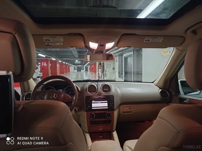Mercedes ML 350 4MATIC-10