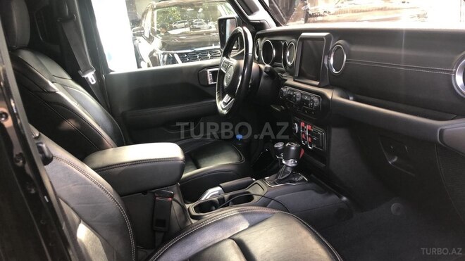 Jeep Wrangler-4