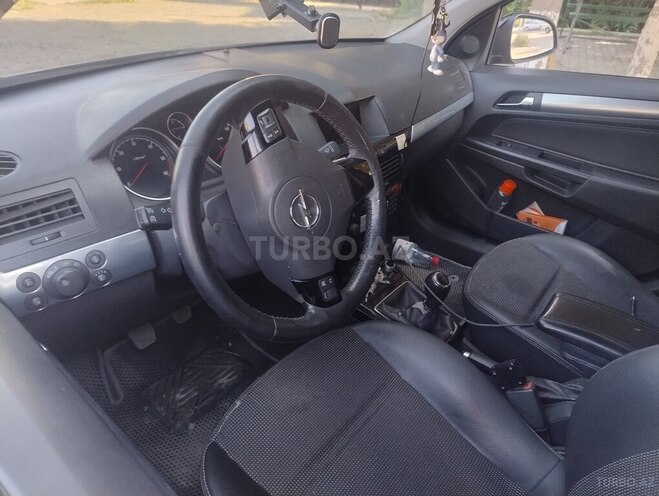 Opel Astra 2009, 388,000 km - 1.3 l - Qazax