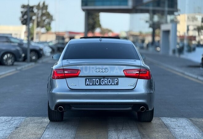 Audi A6-6