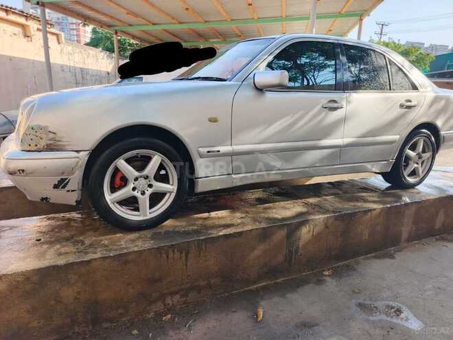 Mercedes E 230 1995, 565,000 km - 2.3 l - Bakı
