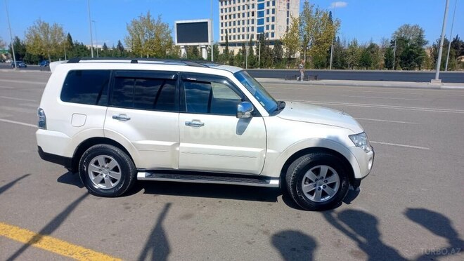 Mitsubishi Pajero 2008, 611,551 km - 3.0 l - Goranboy