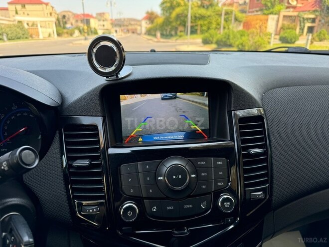 Chevrolet Cruze-14