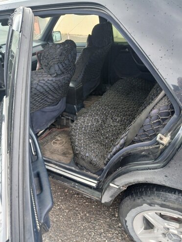 Mercedes E 200 d 1993, 130,000 km - 2.0 л - Bakı
