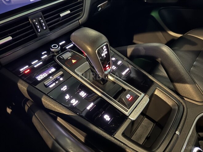 Porsche Cayenne 2018, 96,000 km - 3.0 l - Bakı