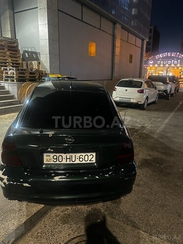 Opel Vectra-3