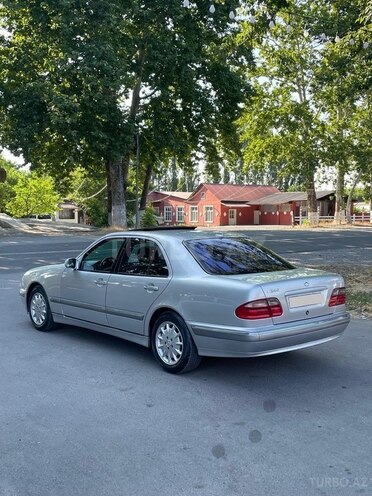 Mercedes E 240 1999, 255,000 km - 2.4 l - Ağdaş