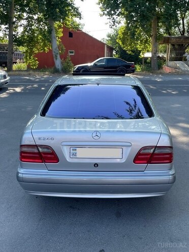 Mercedes E 240 1999, 255,000 km - 2.4 l - Ağdaş