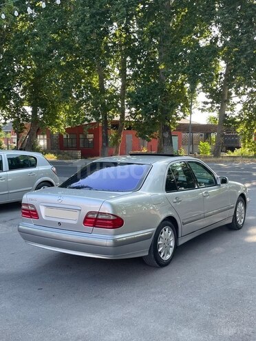 Mercedes E 240 1999, 255,000 km - 2.4 l - Ağdaş