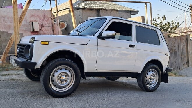 LADA (VAZ) Niva 2010, 320,000 km - 1.7 l - Bakı