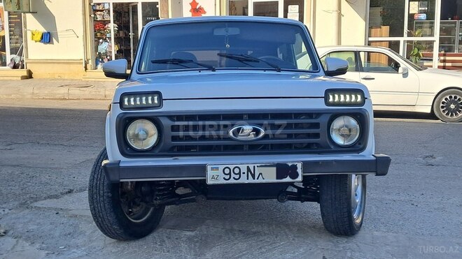 LADA (VAZ) Niva 2010, 320,000 km - 1.7 l - Bakı
