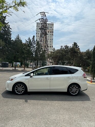 Toyota Prius V 2016, 90,500 km - 1.8 л - Bakı