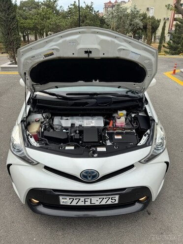 Toyota Prius V 2016, 90,500 km - 1.8 л - Bakı