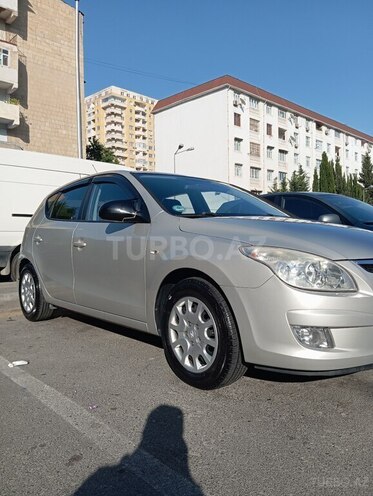 Hyundai i30-2