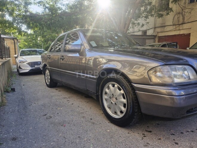 Mercedes C 220 1995, 635,000 km - 2.2 l - Bakı