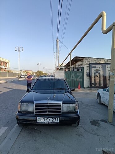Mercedes E 220 1992, 250,000 km - 2.2 l - Bakı