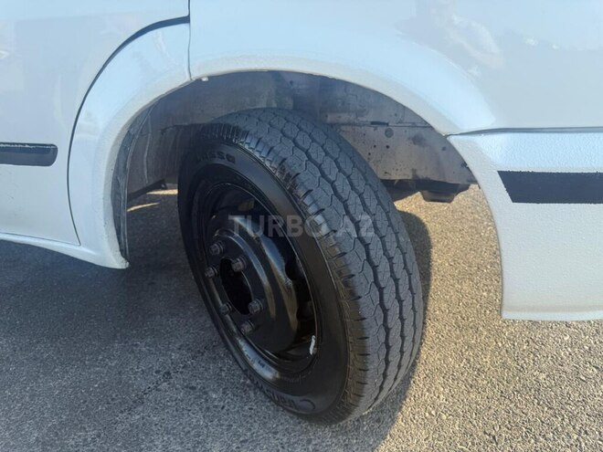 Ford Transit 2002, 325,000 km - 2.4 l - Sumqayıt