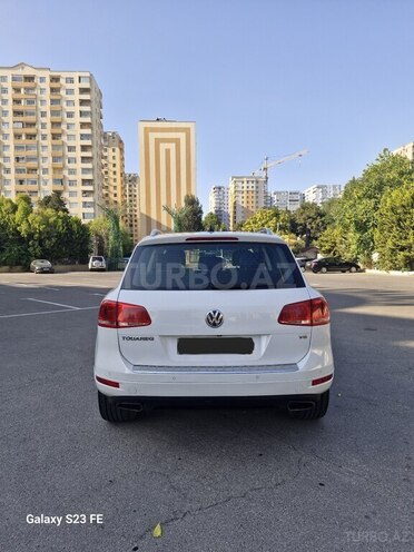 Volkswagen Touareg 2013, 209,280 km - 3.6 l - Bakı