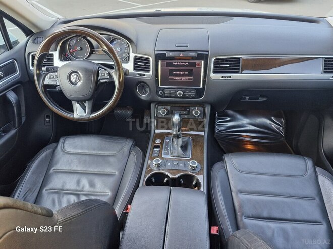 Volkswagen Touareg 2013, 209,280 km - 3.6 l - Bakı