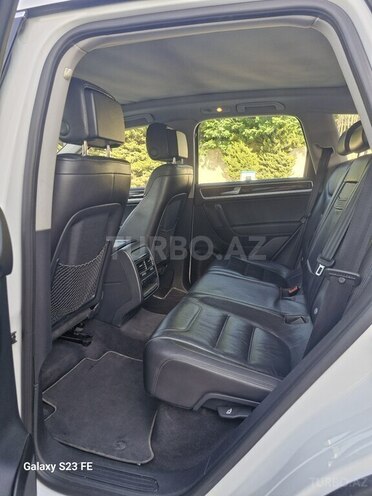 Volkswagen Touareg 2013, 209,280 km - 3.6 l - Bakı