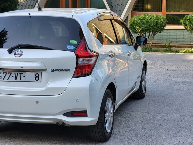 Nissan Note-8