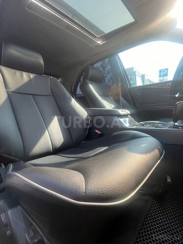 Mercedes E 240 1999, 325,000 km - 2.4 l - Bakı