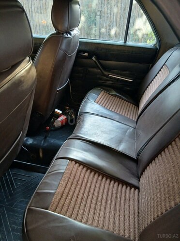 GAZ 24 1986, 150,000 km - 2.5 l - Sabirabad
