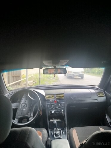 Mercedes C 180 1997, 300,000 km - 1.8 l - Şəki