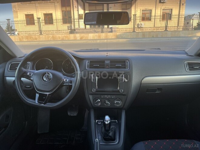 Volkswagen Jetta 2015, 284,854 km - 1.4 л - Bakı